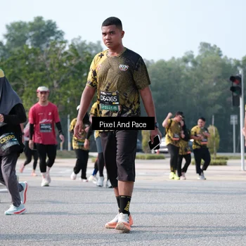 Runner Photo 6792736