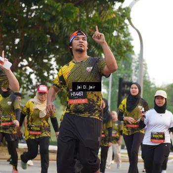 Runner Photo 6792740
