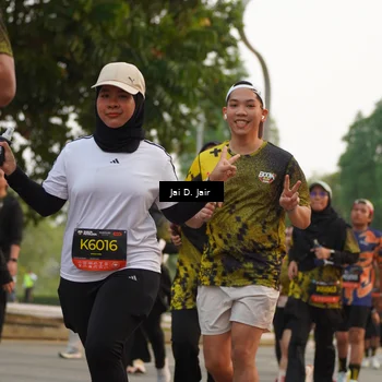 Runner Photo 6792765