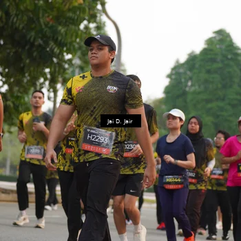 Runner Photo 6792784