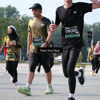 Runner Photo 6792812