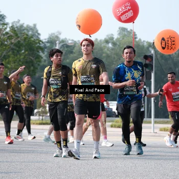 Runner Photo 6792845