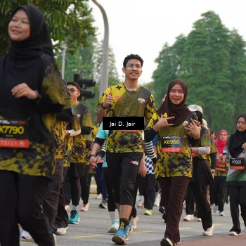 Runner Photo 6792852
