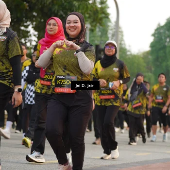 Runner Photo 6792874