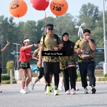 Runner Photo 6792877