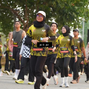 Runner Photo 6792903