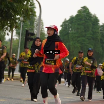 Runner Photo 6792986