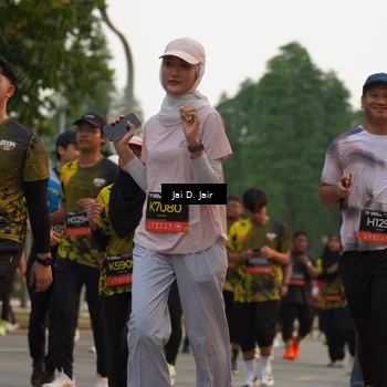 Runner Photo 6793061