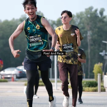 Runner Photo 6793073