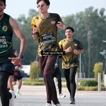 Runner Photo 6793093