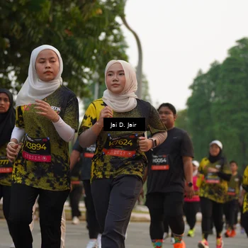 Runner Photo 6793108