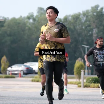 Runner Photo 6793109