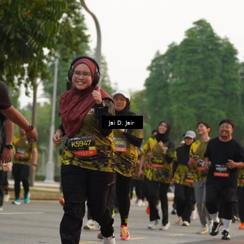 Runner Photo 6793117