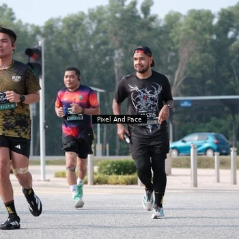 Runner Photo 6793130