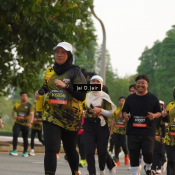 Runner Photo 6793131
