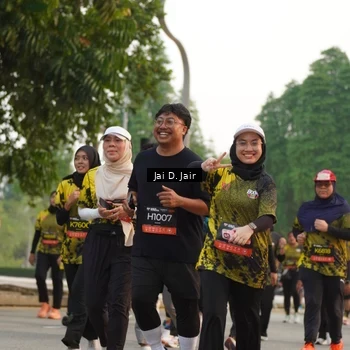 Runner Photo 6793132