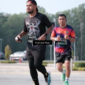 Runner Photo 6793156