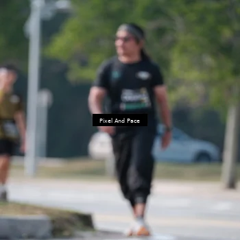 Runner Photo 6793159