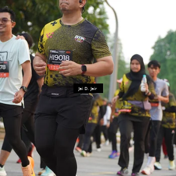 Runner Photo 6793283