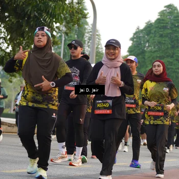Runner Photo 6793305