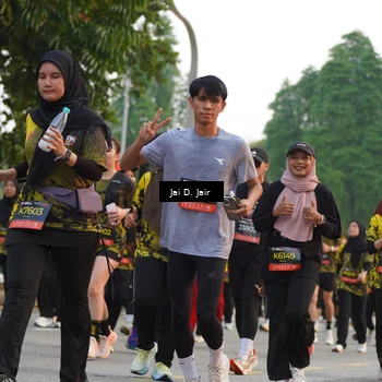 Runner Photo 6793306
