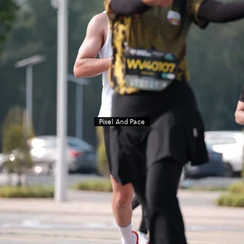 Runner Photo 6793317