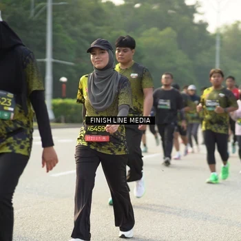 Runner Photo 6793328