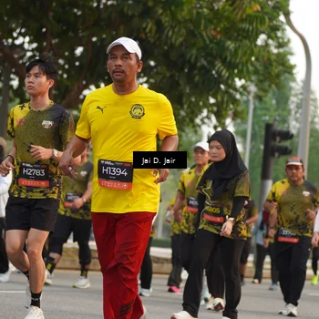 Runner Photo 6793350