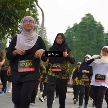 Runner Photo 6793387