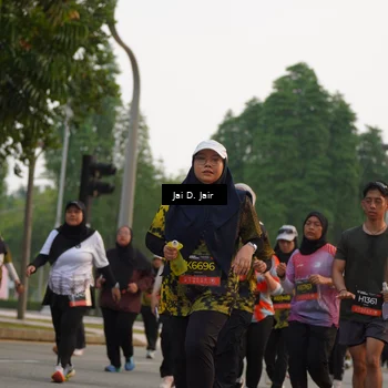 Runner Photo 6793405