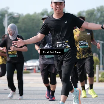 Runner Photo 6793418