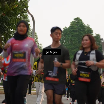 Runner Photo 6793431