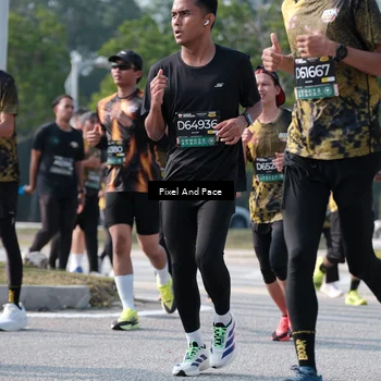 Runner Photo 6793451