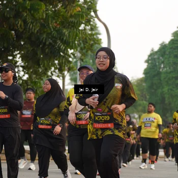 Runner Photo 6793455