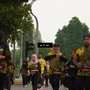 Runner Photo 6793466