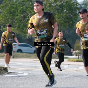 Runner Photo 6793472