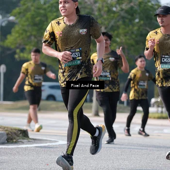 Runner Photo 6793489