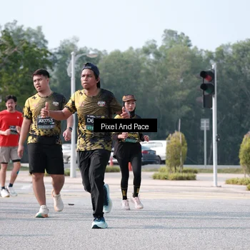 Runner Photo 6793510