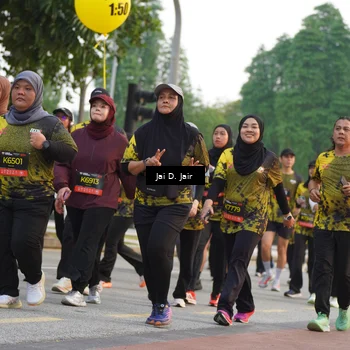 Runner Photo 6793543