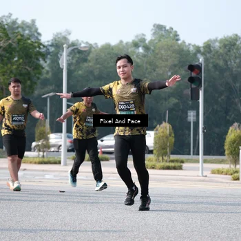 Runner Photo 6793556