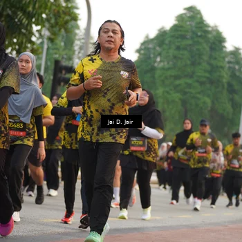 Runner Photo 6793564