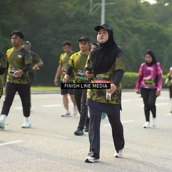 Runner Photo 6793592
