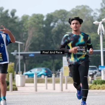 Runner Photo 6793593