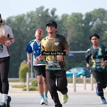 Runner Photo 6793596