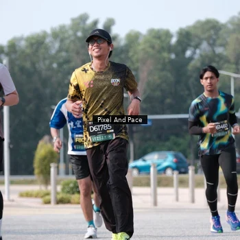 Runner Photo 6793602
