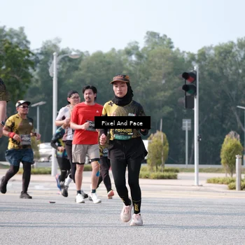 Runner Photo 6793606