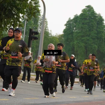 Runner Photo 6793612