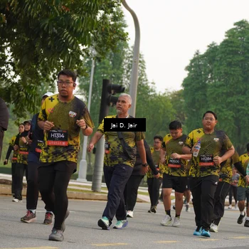 Runner Photo 6793625