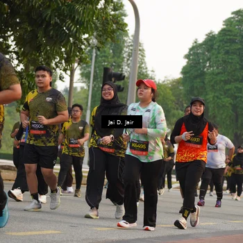 Runner Photo 6793645