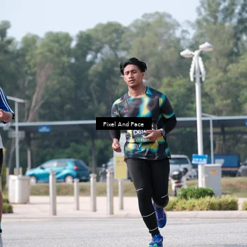 Runner Photo 6793648